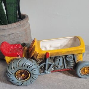 VINTAGE FARM TRACTOR PLANTER - INARCO E-3679